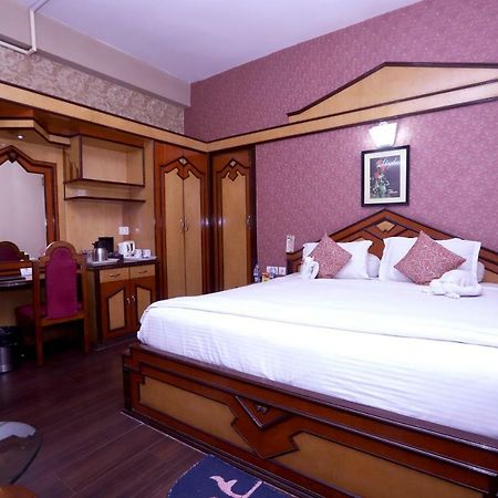 Hotel Radhika Regency Rourkela Exteriör bild