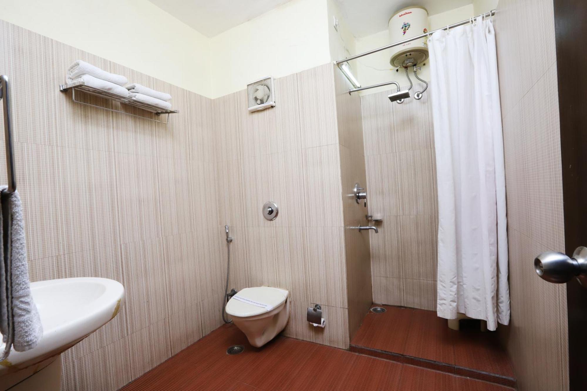 Hotel Radhika Regency Rourkela Exteriör bild
