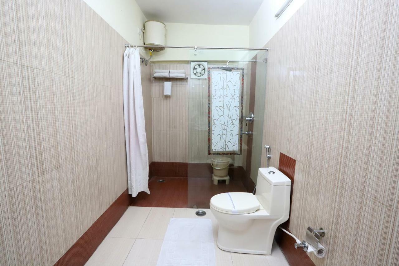 Hotel Radhika Regency Rourkela Exteriör bild