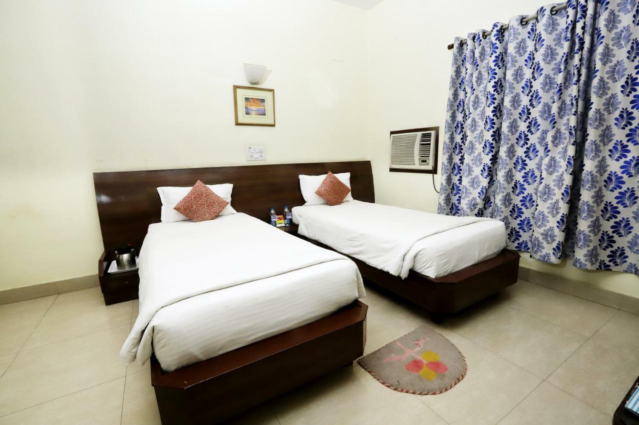 Hotel Radhika Regency Rourkela Exteriör bild