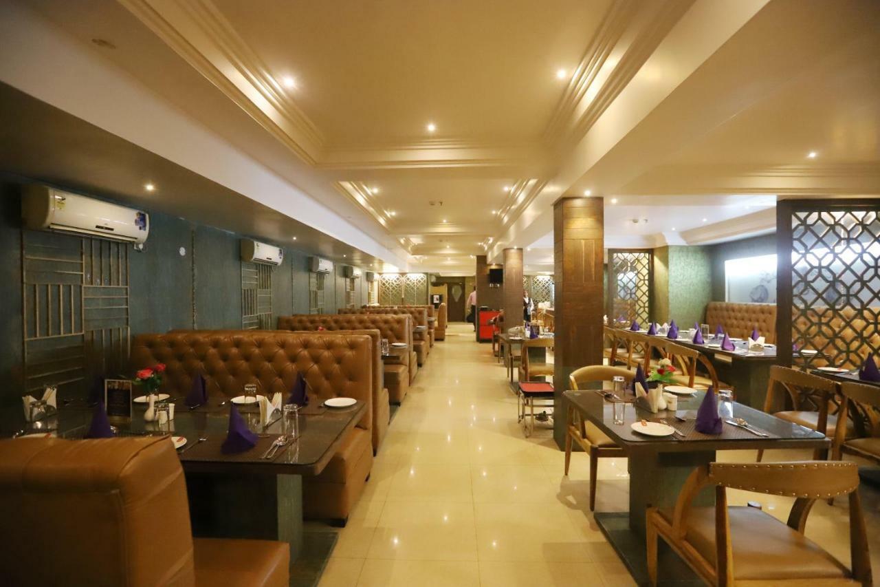 Hotel Radhika Regency Rourkela Exteriör bild